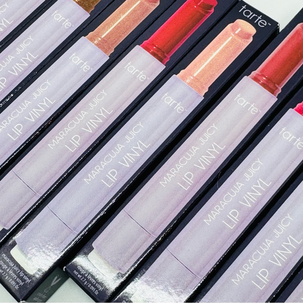 Shimmering Coconut Tarte Shimmering Maracuja Juicy Lip Vinyl Brand New in Box - Picture 10 of 11